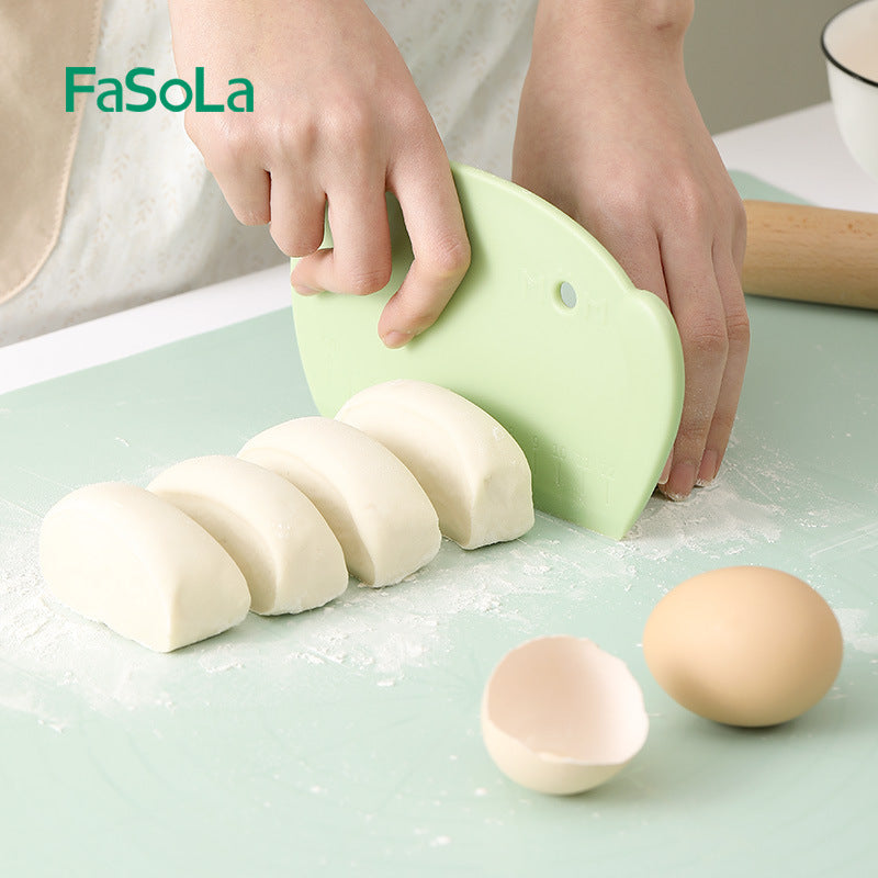 FaSoLa Dough Scraper Dough Cutter Cream Butter Scraper Baking Tool Baking Cake Pastry 塑料蛋糕刮板